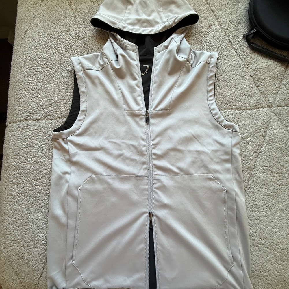 Zero Restriction reversible hooded vest.